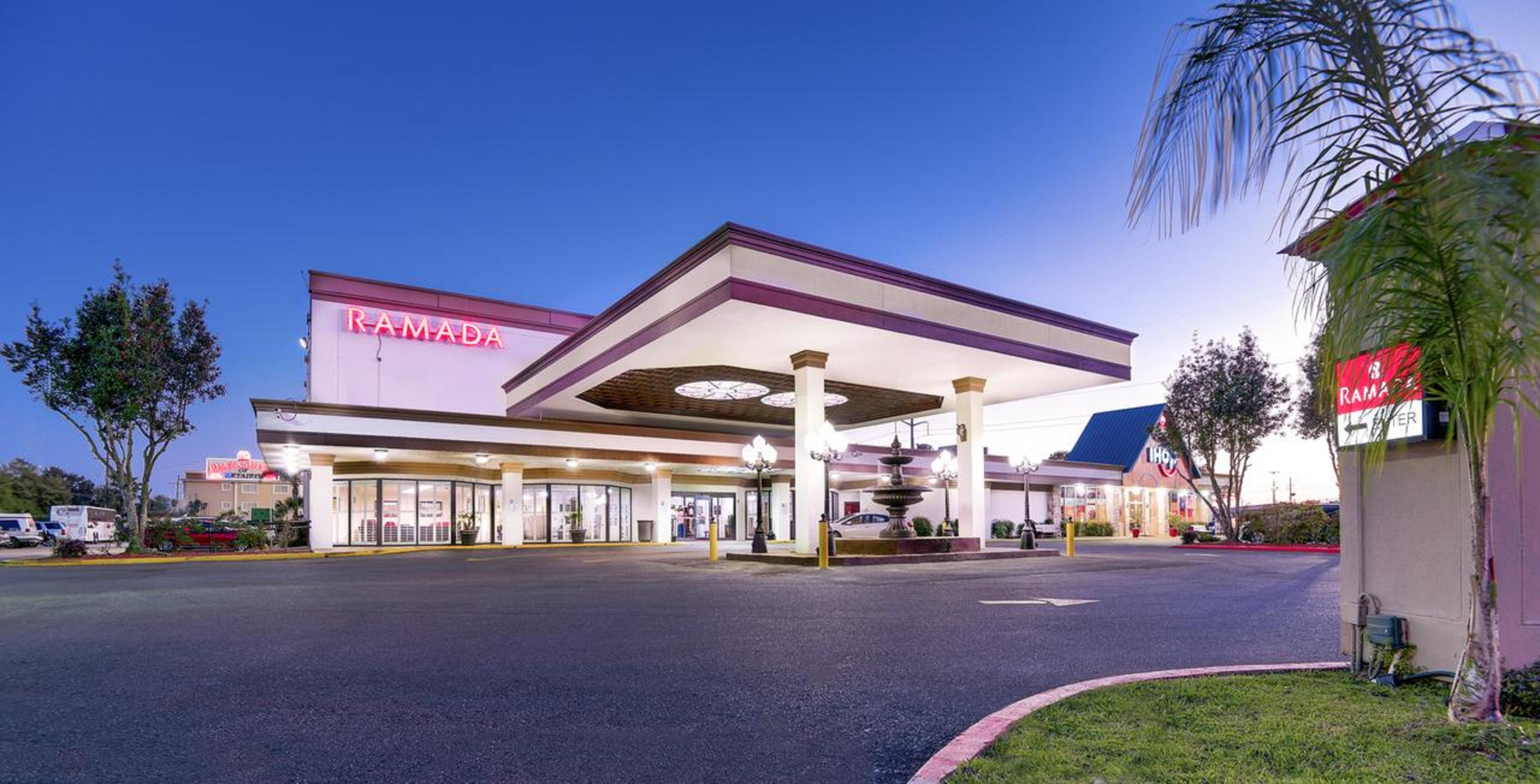 Ramada By Wyndham Metairie New Orleans Airport Hotel Exterior foto