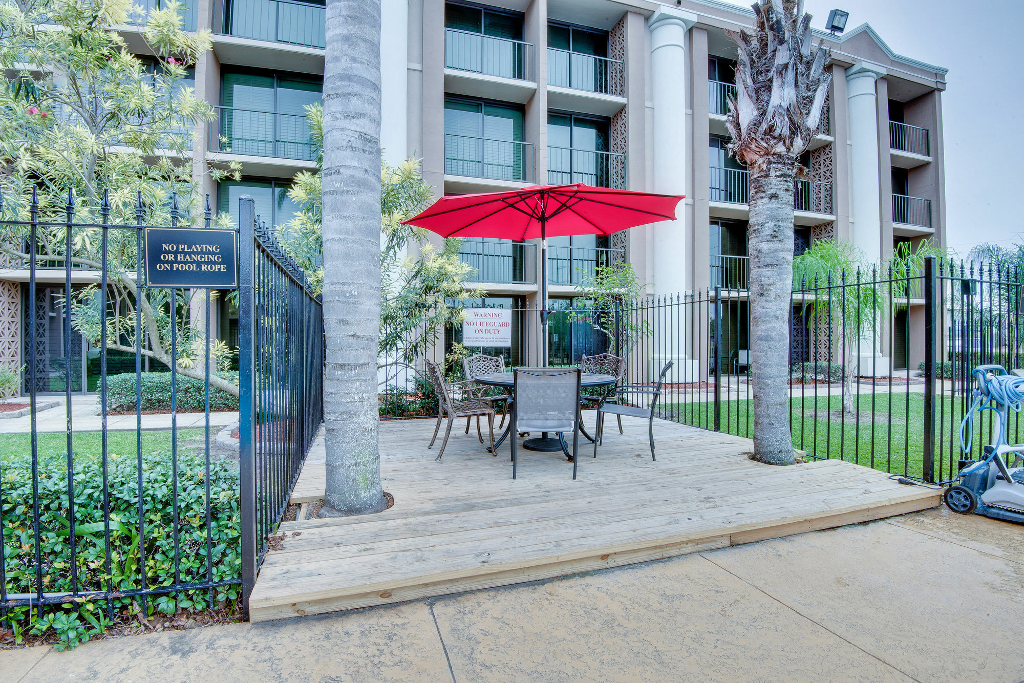 Ramada By Wyndham Metairie New Orleans Airport Hotel Exterior foto